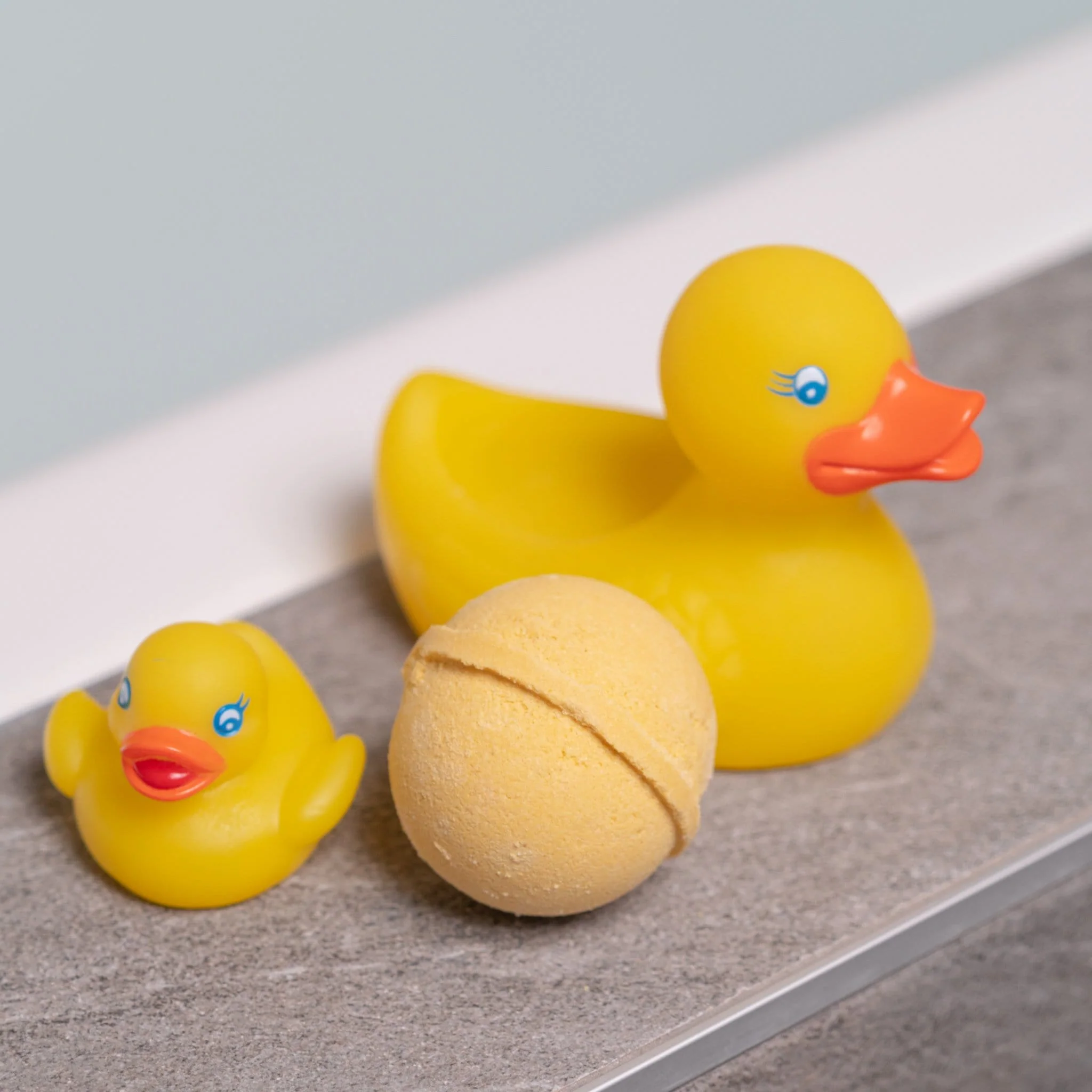 Lemongrass Bath Bomb - Image 3